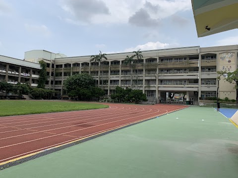 臺中市西區忠孝國民小學
