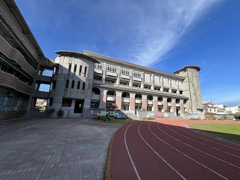屏東縣萬丹鄉社皮國民小學