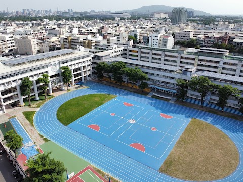 高雄市楠梓區莒光國民小學