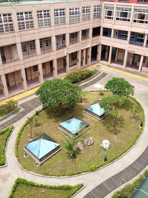 桃園市蘆竹區山腳國民小學
