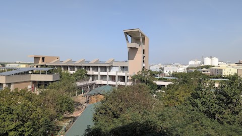 臺中市立龍津高級中等學校