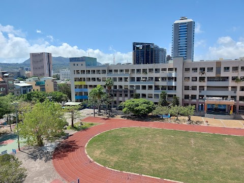 高雄市前金區前金國民小學