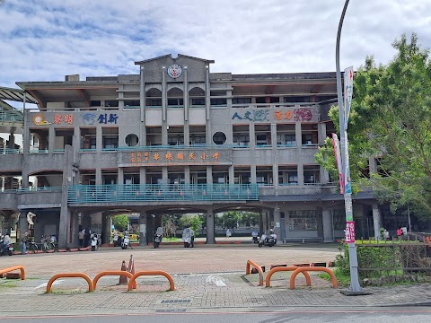 宜蘭縣宜蘭市黎明國民小學