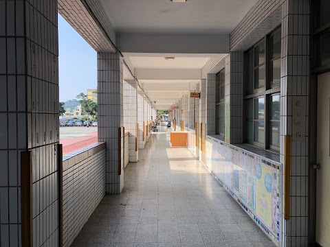 基隆市中正區中正國民小學