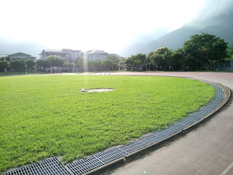 慈濟大學附屬高級中學