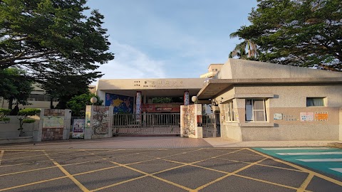 臺中市大甲區華龍國民小學