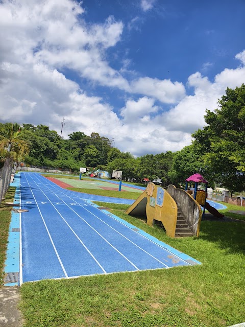 苗栗縣銅鑼鄉文峰國民小學
