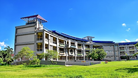 高雄市鳳山區文山國民小學