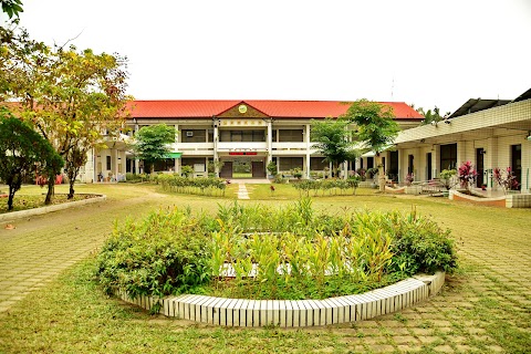 臺南市白河區仙草實驗小學