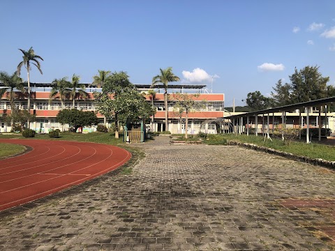 苗栗縣苑裡鎮藍田國民小學